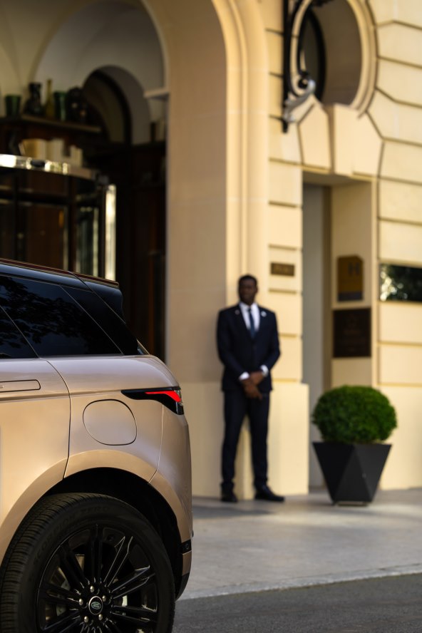 RR_EVOQUE_24MY_06_CORINTHIAN_BRONZE_201023.jpg