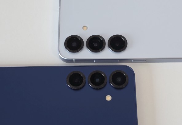 Samsung Galaxy S25 i Galaxy S25+ (10).jpg