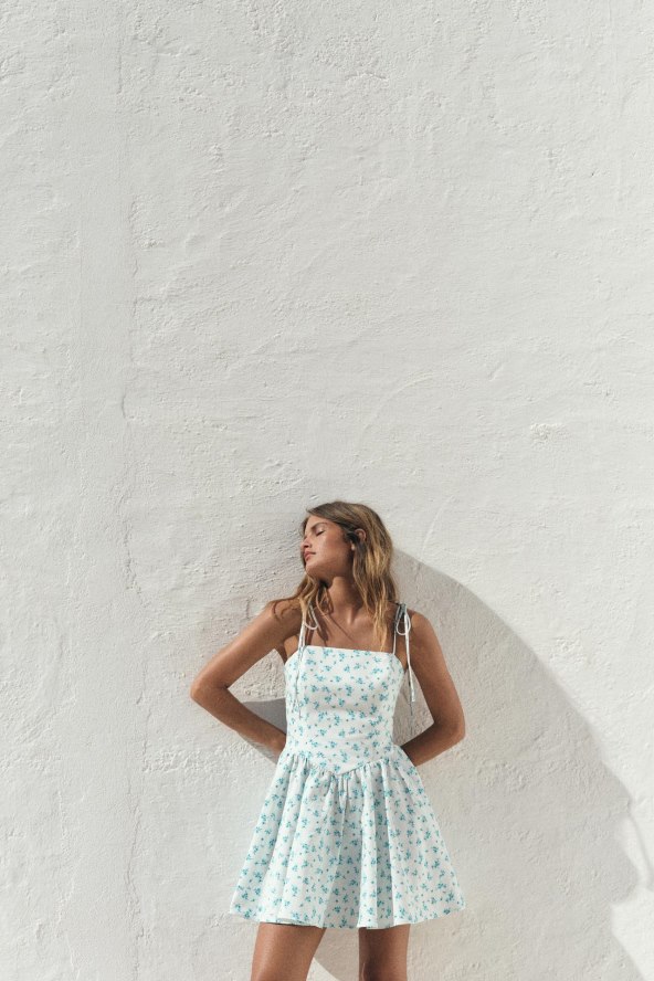FLORAL PRINT DRESS/ Zara/ 19.99 EUR