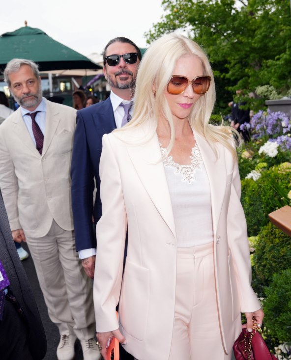 dave grohl, Jordyn Blum