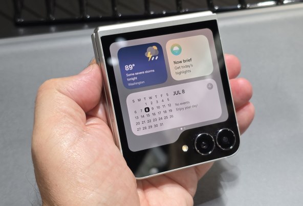Samsung Galaxy Z Flip7 SE (2).jpg