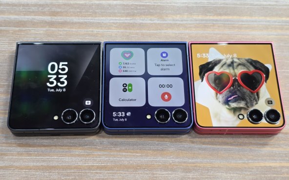 Samsung Galaxy Z Flip7 (5).jpg