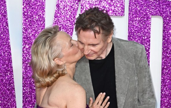 Kiss.jpg