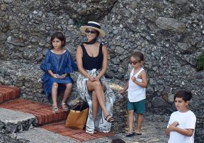 kourtney kardashian otkrila kako umjetna oplodnja utjece na tijelo