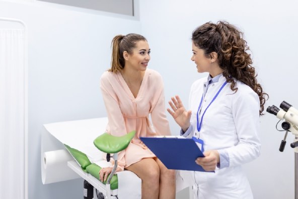 Kucni test na trudnocu je pozitivan, kako izgleda prvi pregled kod ginekologa