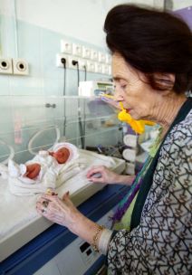 Gdje je danas najstarija majka na svijetu koja je rodila sa 66?