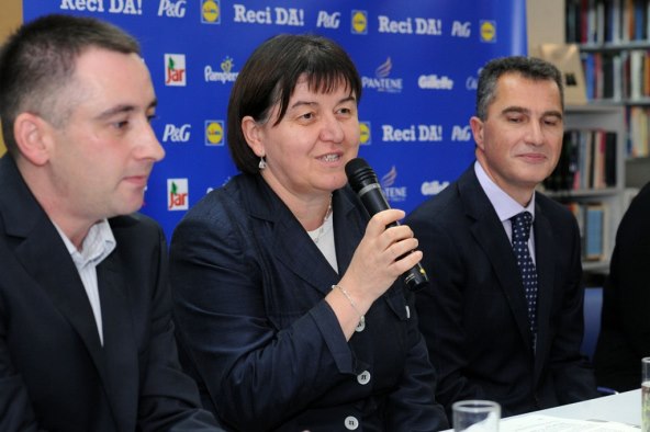Donacija vrijedna četvrt milijuna kuna uručena Zajednici za sindrom Down