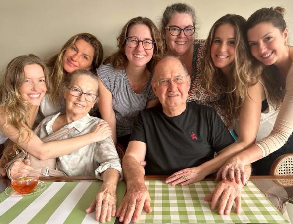Gisele ceka trece dijete u 45. godini