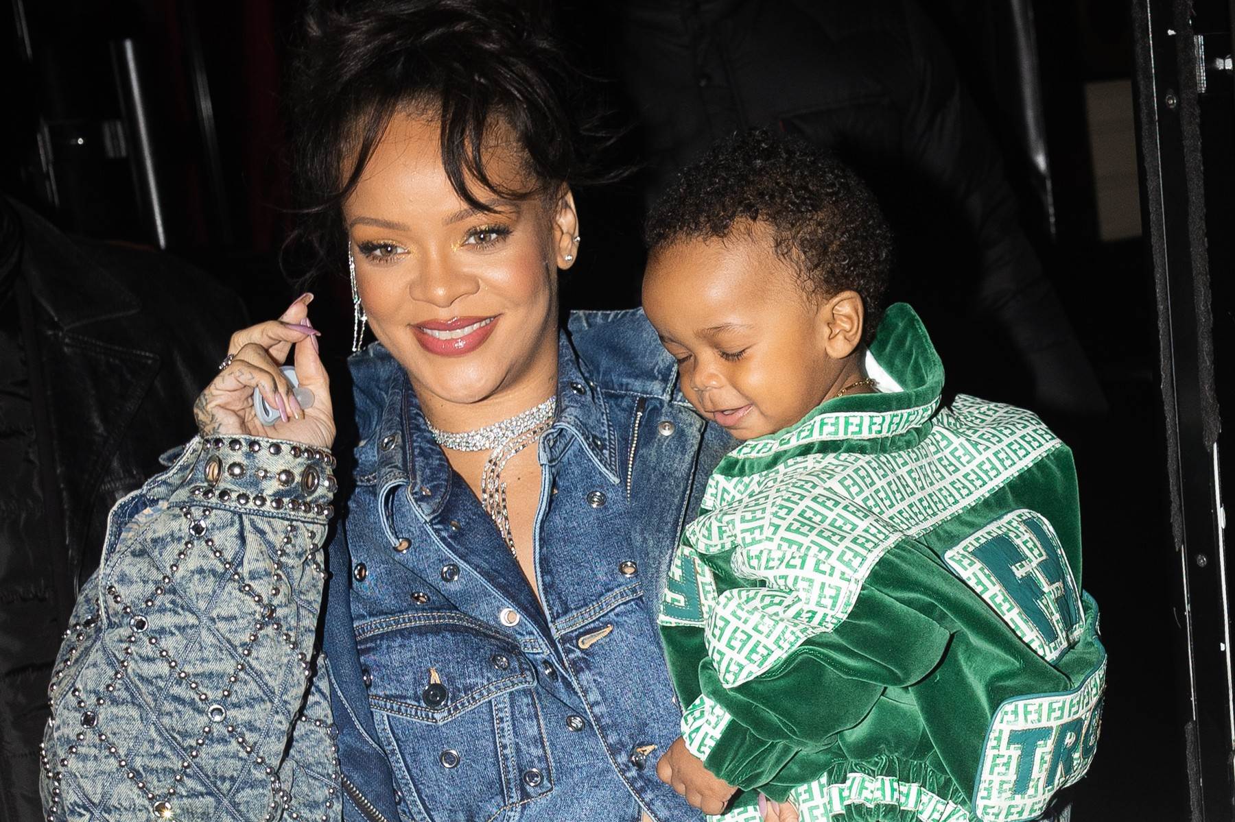 Rihanna ceka trece dijete, pokazala trbušcic na Met Gala