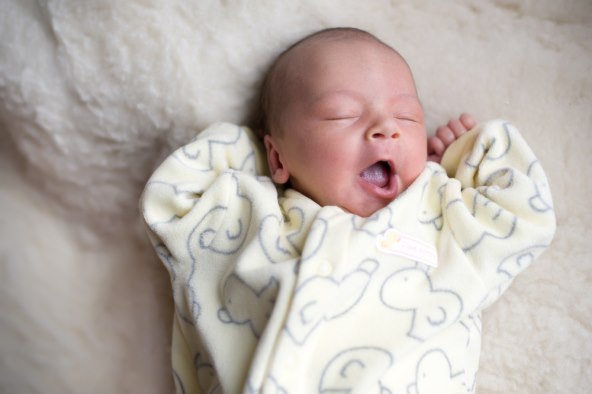 686-kako-nauciti-bebu-da-spava-nocu