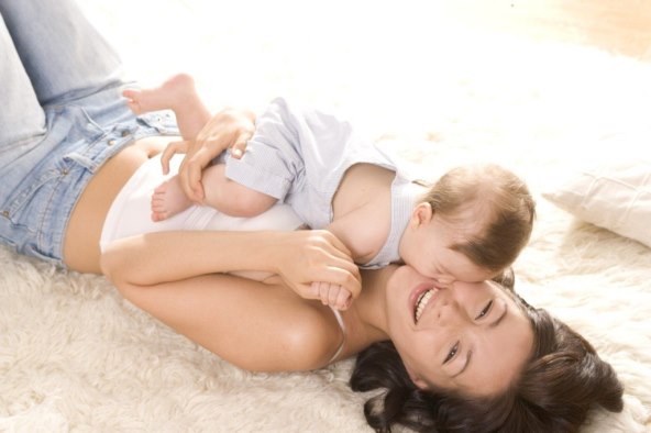 postavljajte-bebu-na-trbuh-polozaj-koji-pospjesuje-sveukupni-razvoj