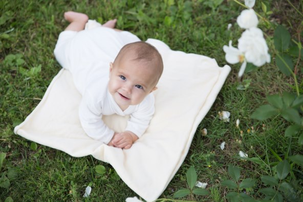 jeste-li-sigurni-da-znate-kako-najbolje-odjenuti-bebu-u-ljetnim-uvjetima