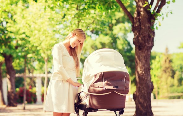 jeste-li-sigurni-da-znate-kako-najbolje-odjenuti-bebu-u-ljetnim-uvjetima