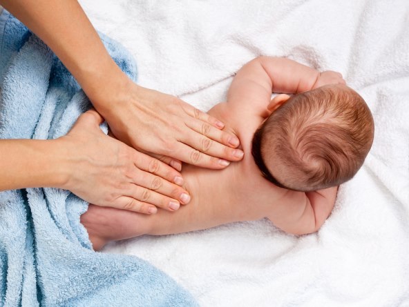 20 savjeta pedijatara kako brinuti o bebi kad dode kuci iz rodilišta
