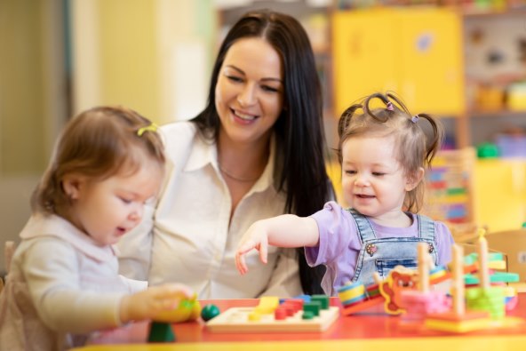 Sve što treba znati o prilagodbi djeteta na jaslice