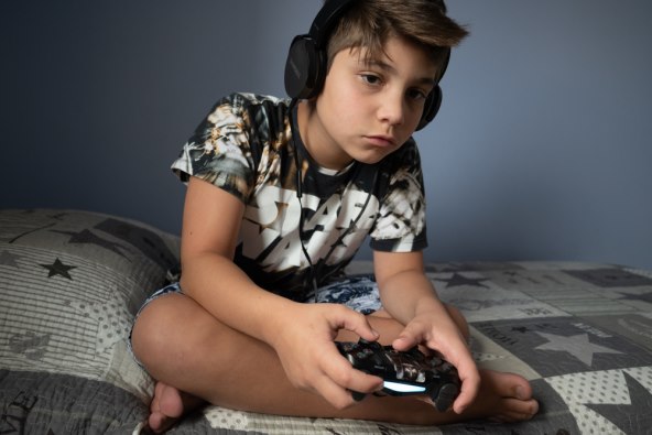 djecak 50 sati tjedno igra video igrice, evo što kažu psiholozi