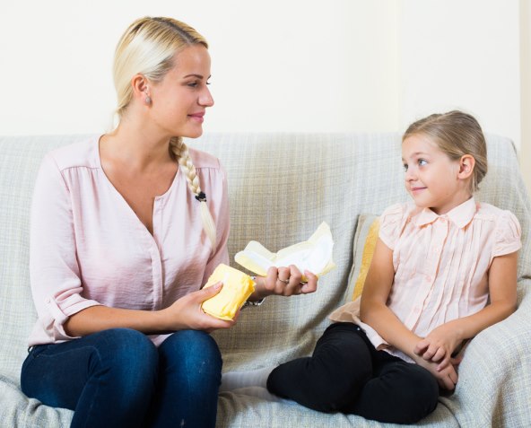 Strucnjaci otkrili 9 korisnih savjeta kako pripremiti djevojcicu na prvu menstruaciju