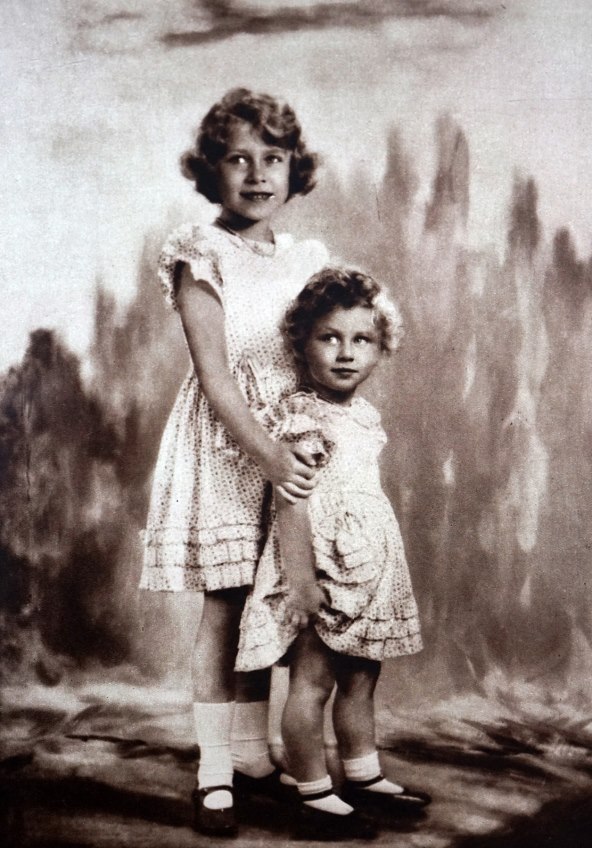 Kraljica Elizabeta II. i princeza Margaret