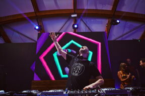TJR - DJ koji je poslao u svijet atraktivnu razglednicu iz Hrvatske