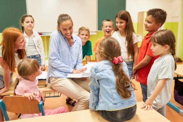 Hrvatski učitelji visoko obrazovani, ali preopterećeni i pod stresom, otkriva TALIS 2024