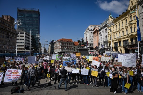 Odgojitelji održali prosvjed u Zagrebu