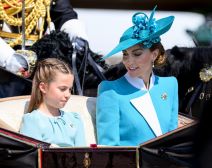 Kate Middleton i obitelj na kraljevoj rodendanskoj paradi