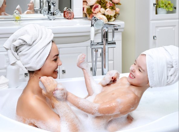 Golotinja u obitelji - kada roditelji trebaju biti odjeveni pred djecom