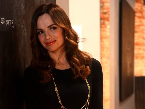 Severina oduševila fotografijom u žutoj haljini
