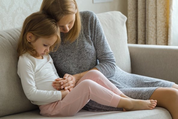 5 najcešcih uzroka boli u trbuhu djeteta