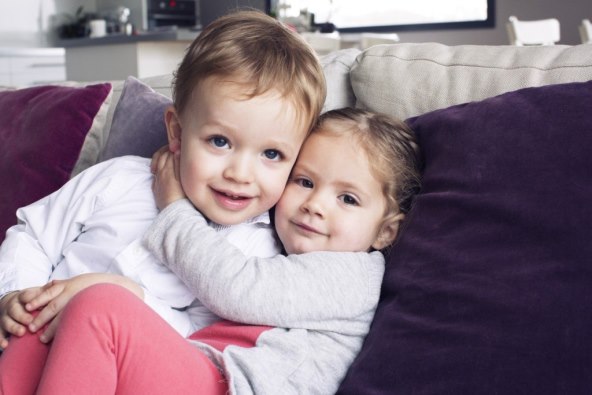 ljubav-prema-ekranima-raste-ako-ih-koristite-kao-nagradu-ili-kaznu