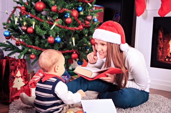 dijete-se-celici-ljubavlju-a-ne-strahom-4-savjeta-ako-se-vase-dijete-plasi-djeda-bozicnjaka