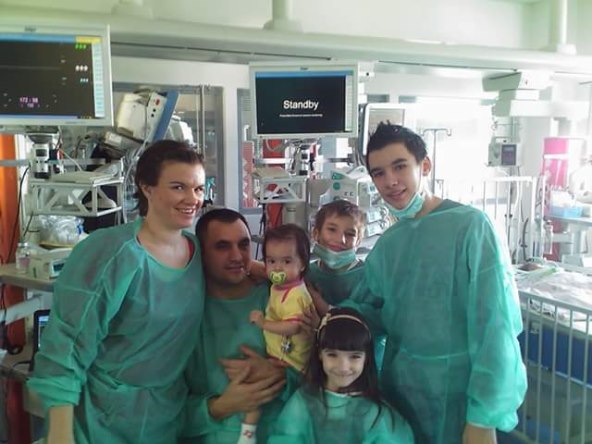 djeca-i-problemi-s-bubrezima-sa-samo-11-mjeseci-zivota-na-dijalizi-evo-price-njezine-mame