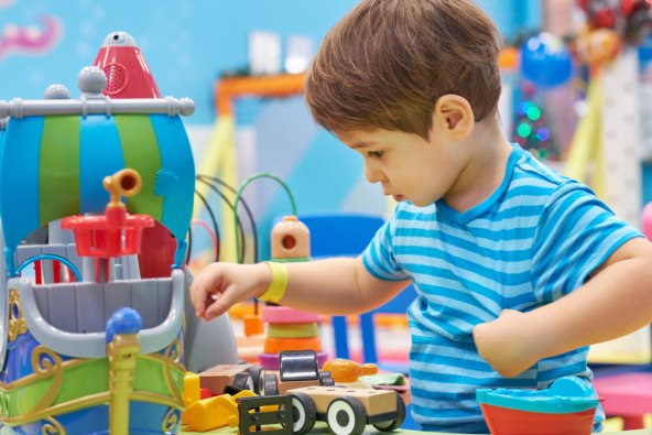 djeca-introverti-budite-svjesni-da-ste-roditelji-maloga-kreativca