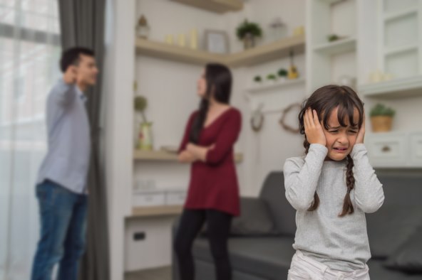 djeca-i-razvod-tata-i-mama-se-rastaju-najosjetljivija-dob-djece-za-razvod-psiholoske-posljedice-razdvajanje-od-roditelja-foto