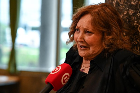 Tereza Kesovija