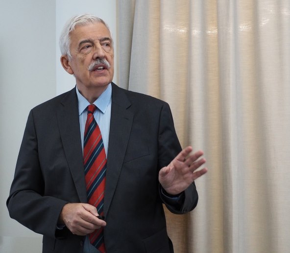 Ljubav je poljubac, ne hrana - nacionalna kampanja prevencije pretilosti djece