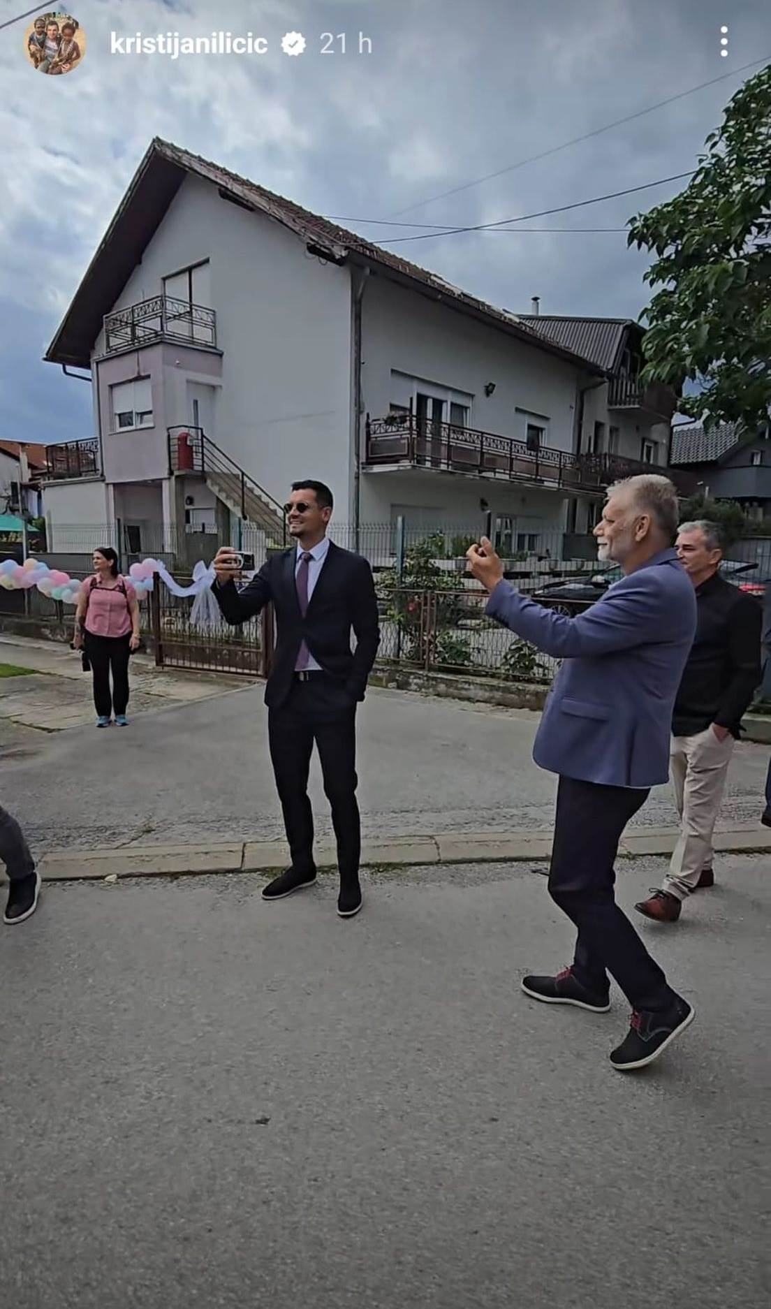 62834458-vjencanje-davora-lovrena-i-njegove-partnerice.jpg