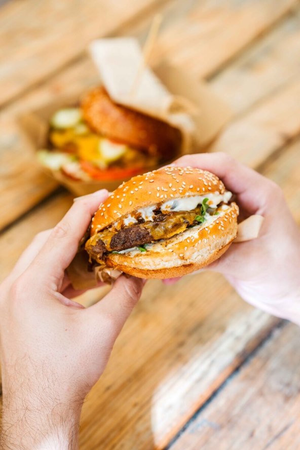 BURGER.jpg