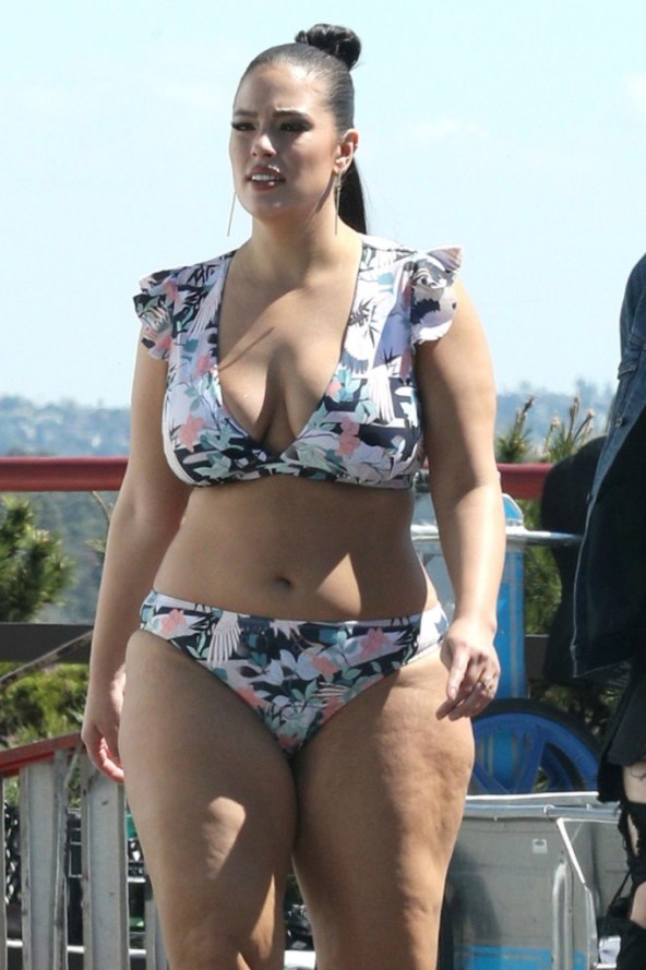 Ashley Graham pokazala celulit i strije