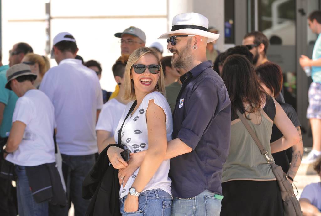 Damir Urban sa suprugom Milicom na splitskom gey prideufoto Mario Strmotic.jpeg