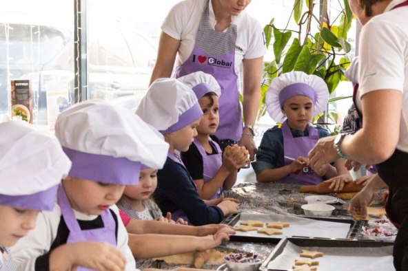 astronauti-znanstvenici-i-madionicari-kako-igranje-uloga-pomaze-djetetu-da-odraste