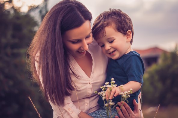 9 važnih životnih lekcija koje mame mogu nauciti svoje sinove