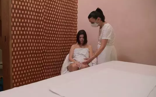 Kourtney Kardashian ceka cetvrto dijete u 44. godini