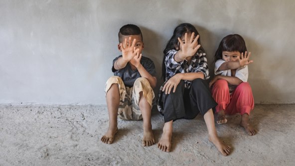 Potresna ispovijest žene koju su oteli kao djevojcicu i dali na posvajanje