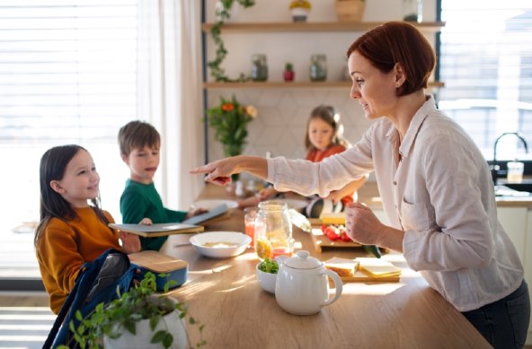 Parental burnout: 10 navika mama koje pomažu smanjiti stres i spriječiti izgaranje