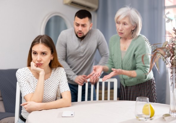 Znakovi da je vaša svekrva toksicna