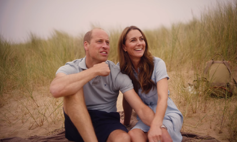 Princ William i Kate Middleton snimljeni s djecom nakon pola godine