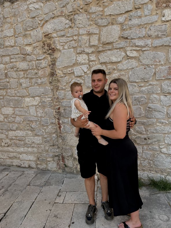 Ana-Maria Kosjek doživjela dva moždana s 23 godine pa rodila djecaka