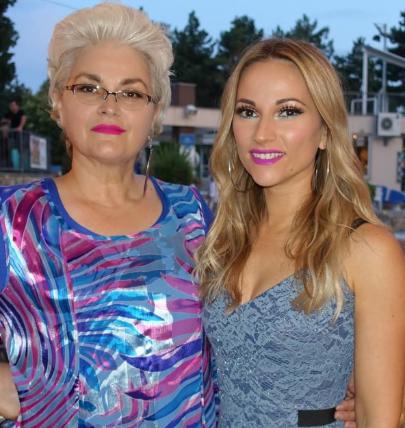 Pamela Ramljak s mamom