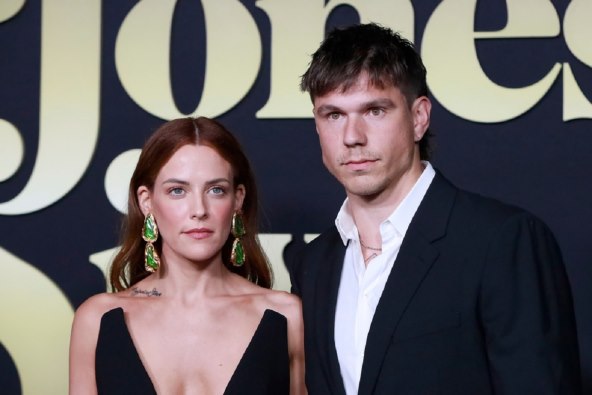 Riley Keough i suprug